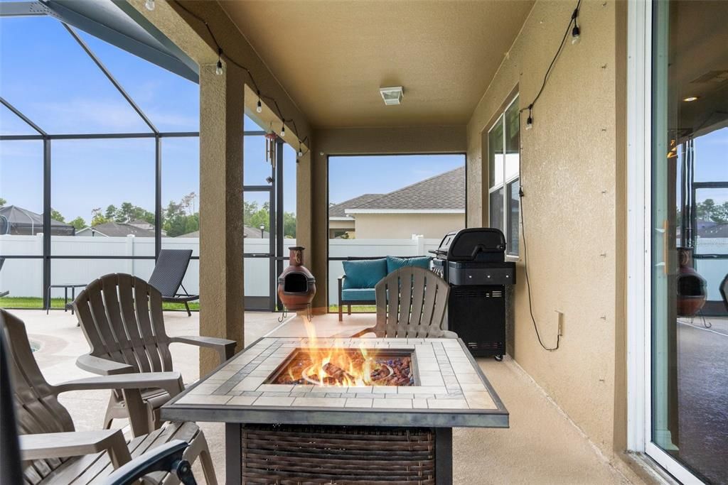 For Sale: $432,000 (4 beds, 3 baths, 2529 Square Feet)