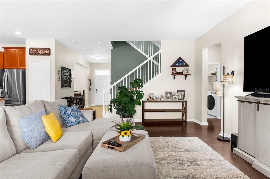 For Sale: $432,000 (4 beds, 3 baths, 2529 Square Feet)