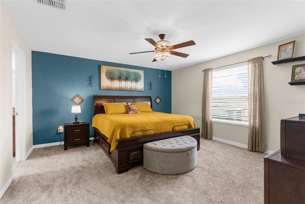 For Sale: $432,000 (4 beds, 3 baths, 2529 Square Feet)