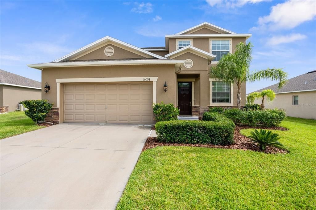 For Sale: $432,000 (4 beds, 3 baths, 2529 Square Feet)