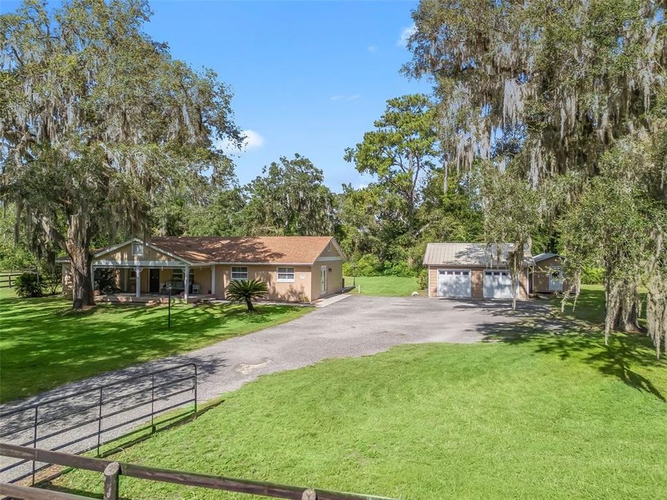 En Venta: $579,900 (3 camas, 3 baños, 2064 Pies cuadrados)