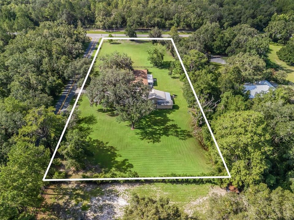 En Venta: $579,900 (3 camas, 3 baños, 2064 Pies cuadrados)