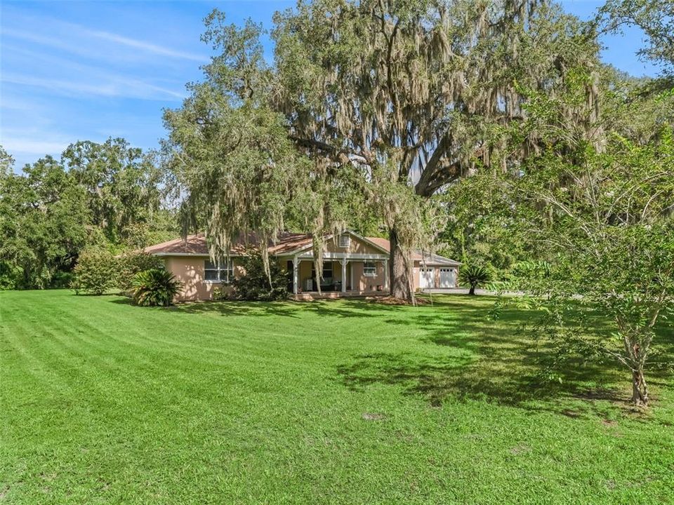 En Venta: $579,900 (3 camas, 3 baños, 2064 Pies cuadrados)