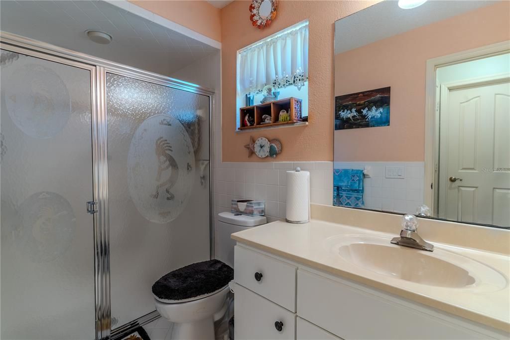 На продажу: $390,000 (2 спален, 2 ванн, 1694 Квадратных фут)