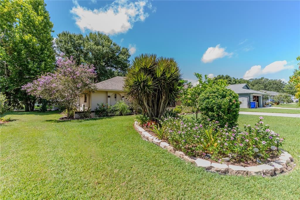 На продажу: $390,000 (2 спален, 2 ванн, 1694 Квадратных фут)