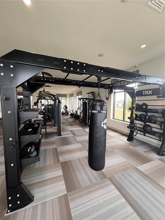 出租: $2,000 (4 贝兹, 2 浴室, 1955 平方英尺)