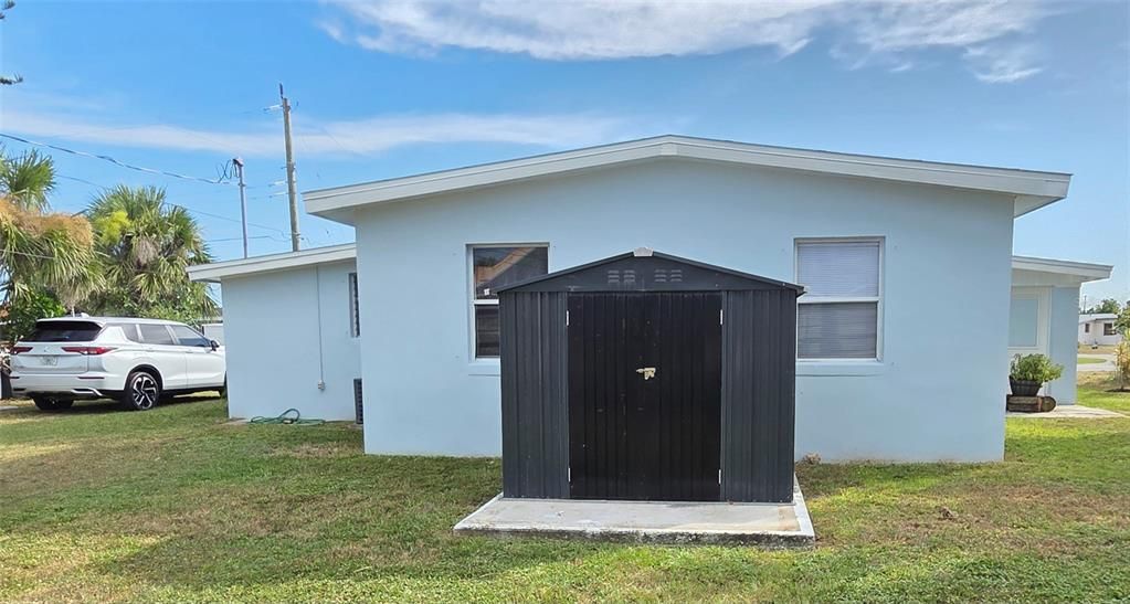 Под контрактом: $168,990 (3 спален, 1 ванн, 994 Квадратных фут)