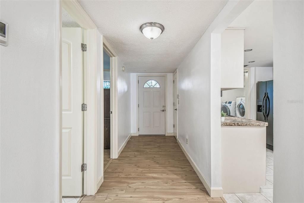 Active With Contract: $140,000 (2 beds, 2 baths, 1174 Square Feet)