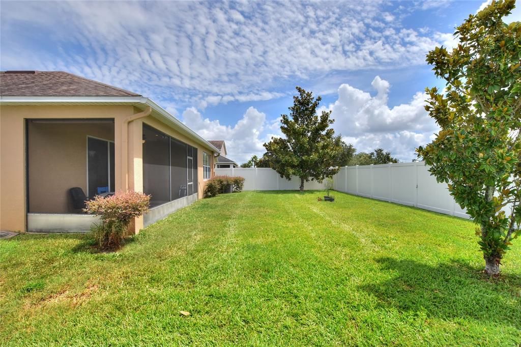 Active With Contract: $385,000 (3 beds, 2 baths, 2050 Square Feet)