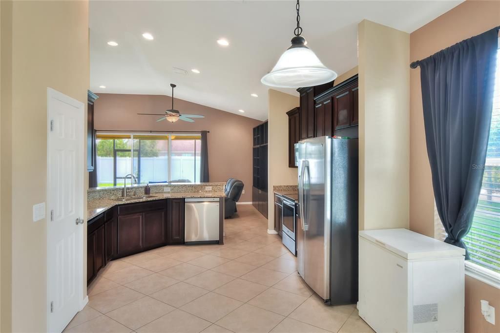 Active With Contract: $385,000 (3 beds, 2 baths, 2050 Square Feet)