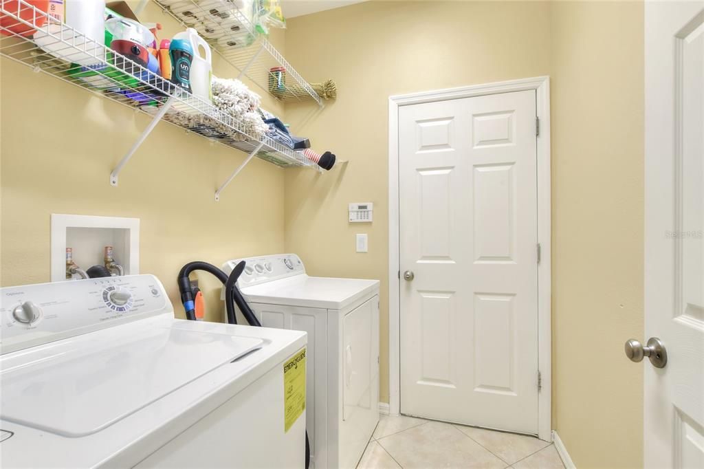 Active With Contract: $385,000 (3 beds, 2 baths, 2050 Square Feet)