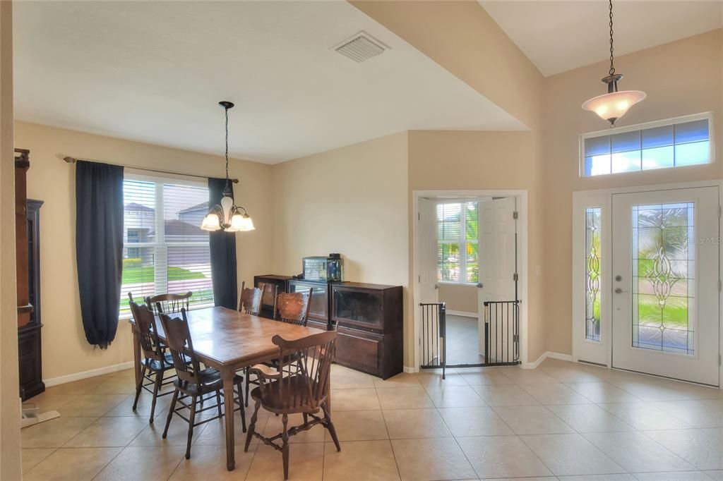 Active With Contract: $385,000 (3 beds, 2 baths, 2050 Square Feet)