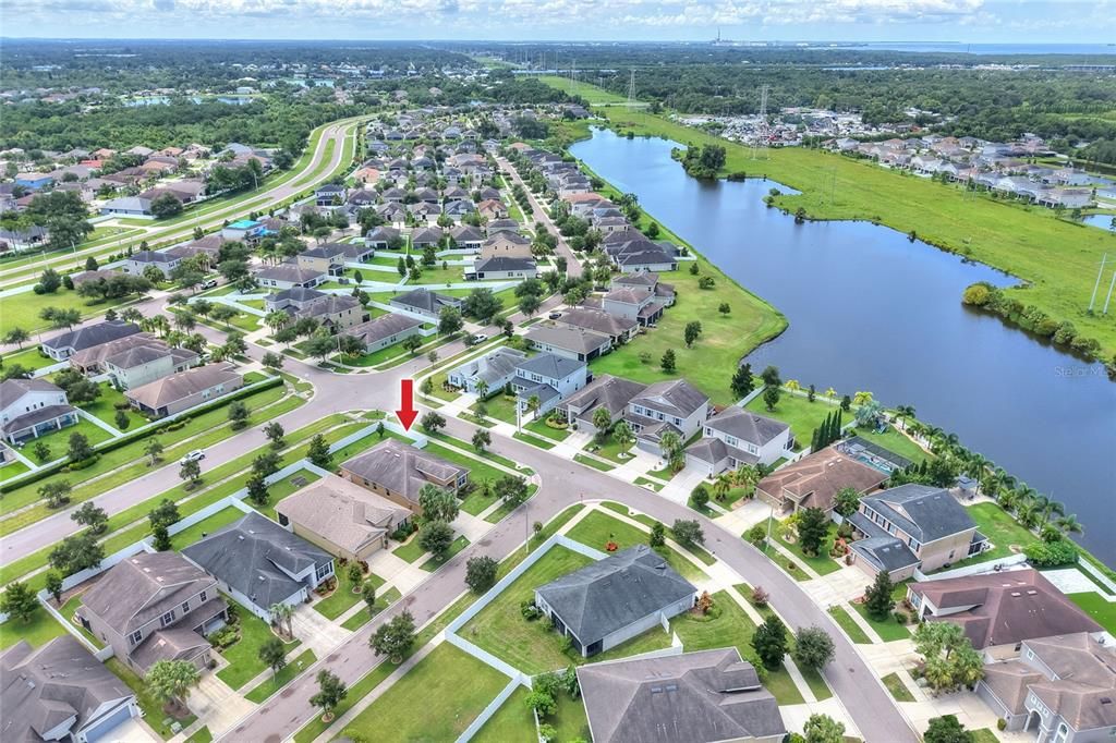 Active With Contract: $385,000 (3 beds, 2 baths, 2050 Square Feet)