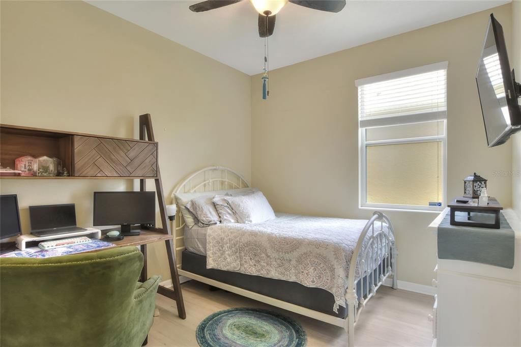 Active With Contract: $385,000 (3 beds, 2 baths, 2050 Square Feet)