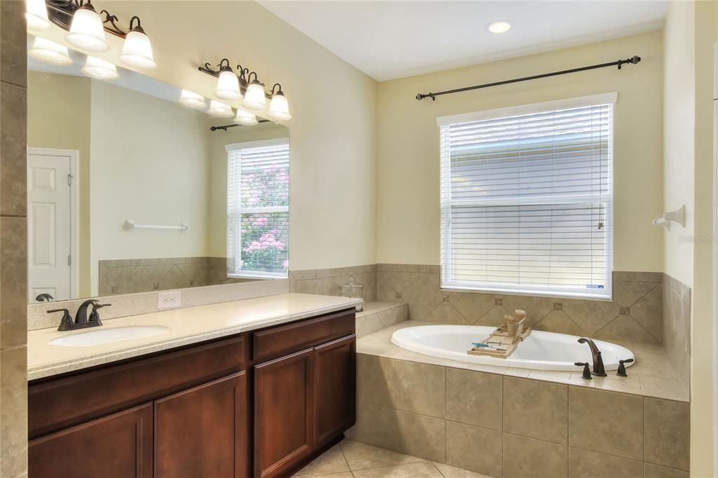 Active With Contract: $385,000 (3 beds, 2 baths, 2050 Square Feet)