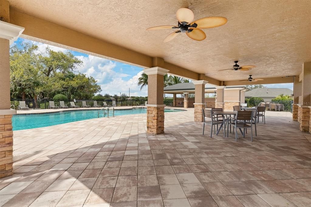 For Sale: $279,000 (2 beds, 2 baths, 1516 Square Feet)