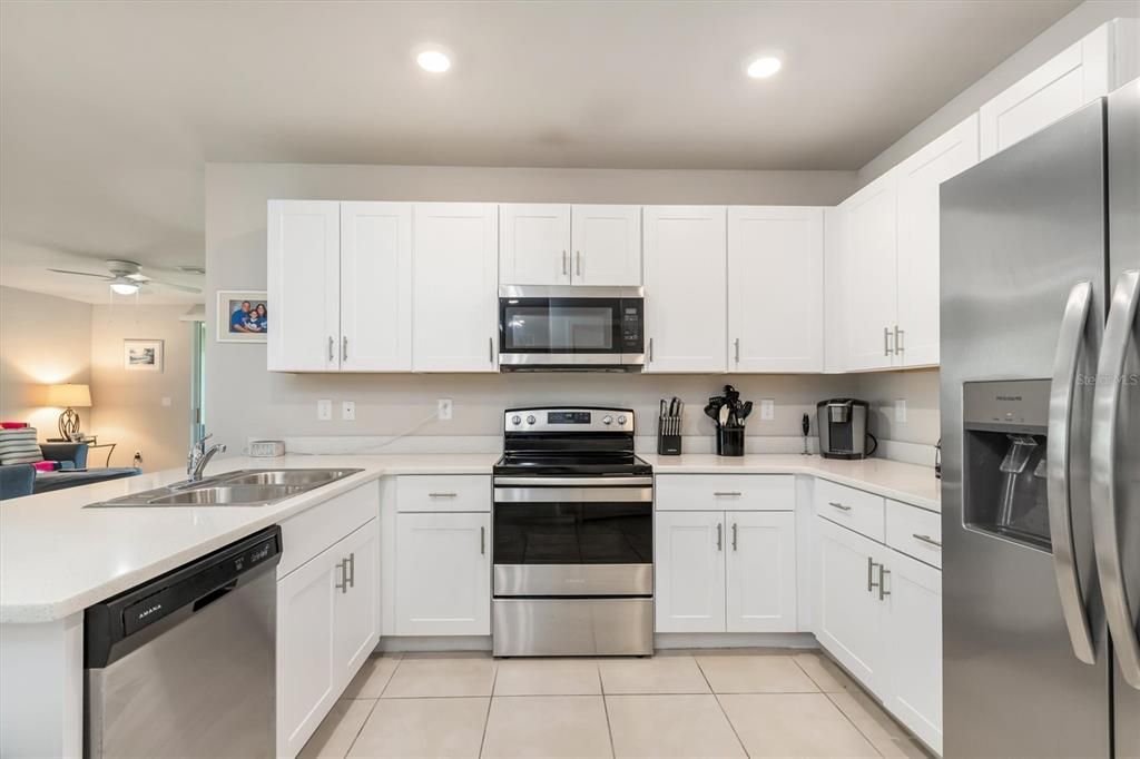 For Sale: $279,000 (2 beds, 2 baths, 1516 Square Feet)