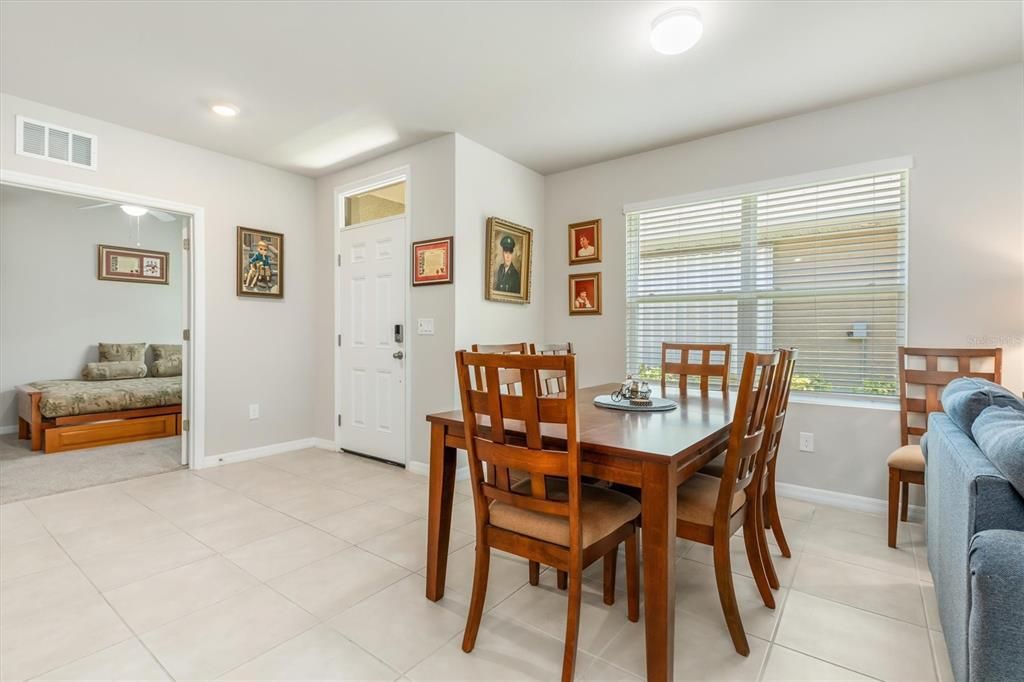 For Sale: $279,000 (2 beds, 2 baths, 1516 Square Feet)