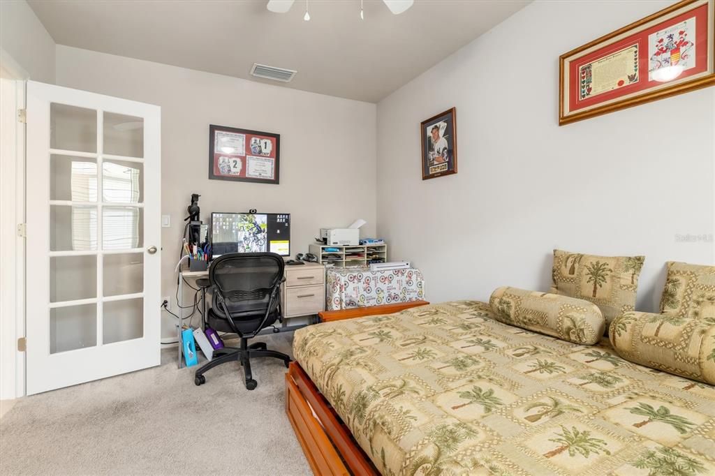 For Sale: $279,000 (2 beds, 2 baths, 1516 Square Feet)