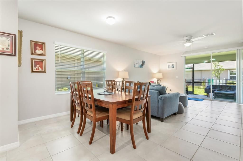 For Sale: $279,000 (2 beds, 2 baths, 1516 Square Feet)