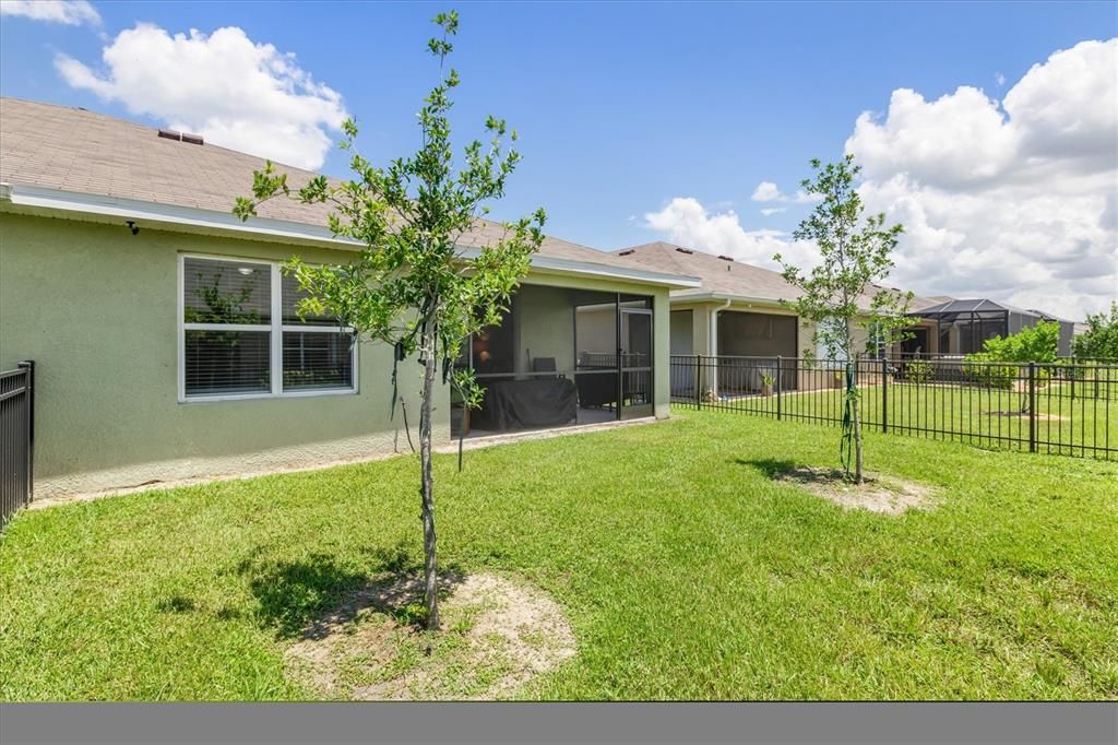 For Sale: $279,000 (2 beds, 2 baths, 1516 Square Feet)