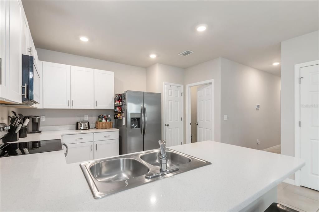 For Sale: $279,000 (2 beds, 2 baths, 1516 Square Feet)