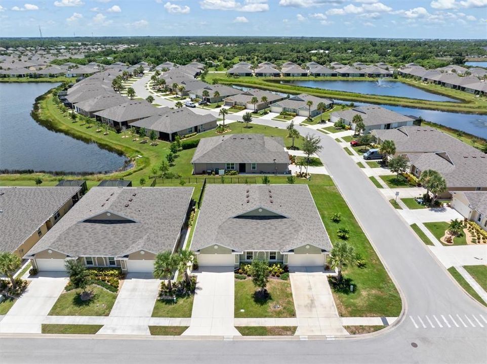 For Sale: $279,000 (2 beds, 2 baths, 1516 Square Feet)