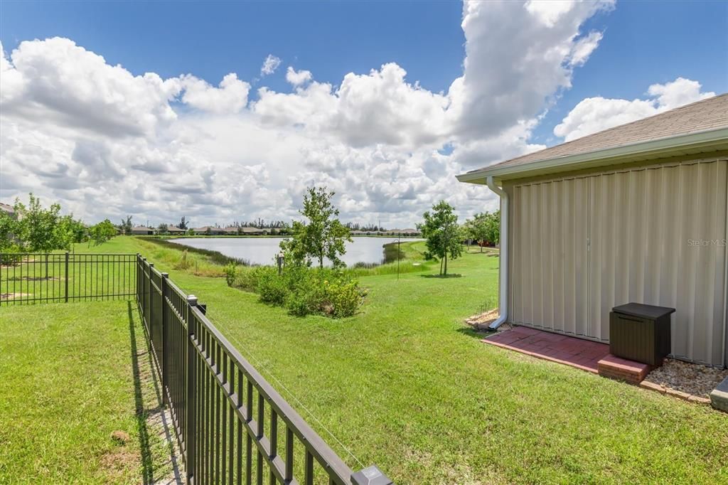 For Sale: $279,000 (2 beds, 2 baths, 1516 Square Feet)