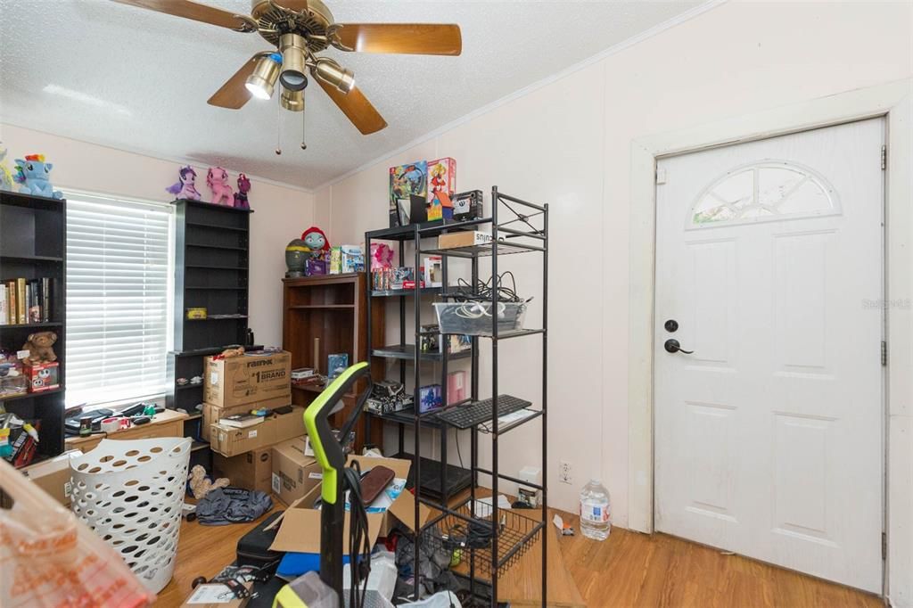 待售: $325,000 (3 贝兹, 2 浴室, 1512 平方英尺)