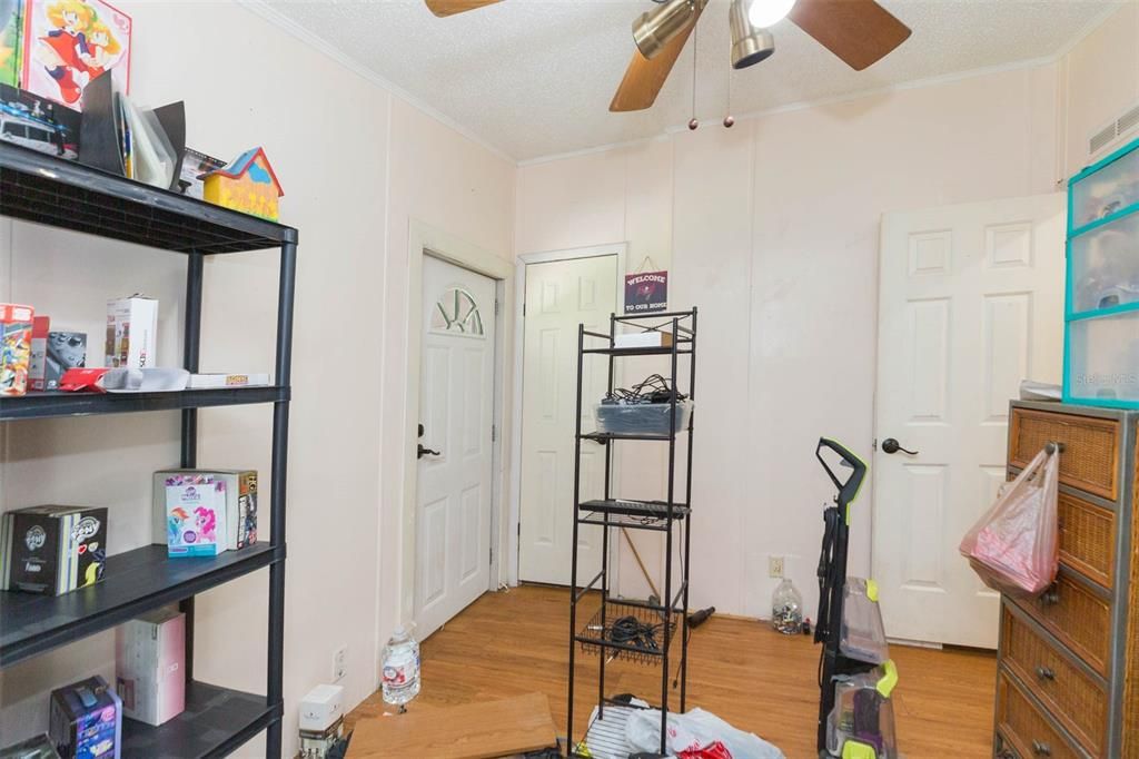 待售: $325,000 (3 贝兹, 2 浴室, 1512 平方英尺)