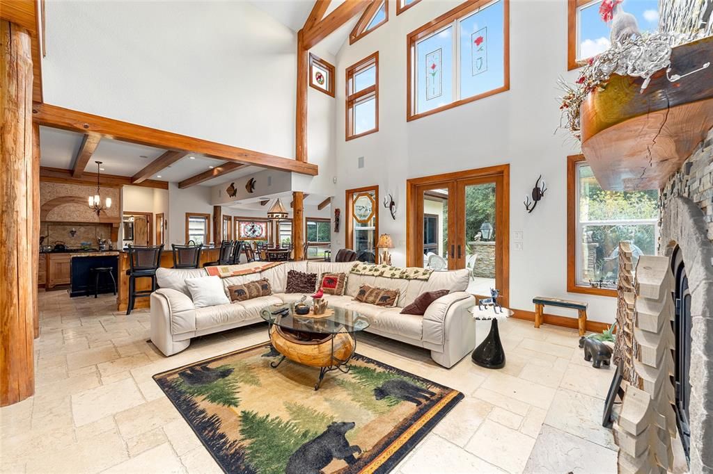 For Sale: $1,075,000 (3 beds, 4 baths, 4911 Square Feet)