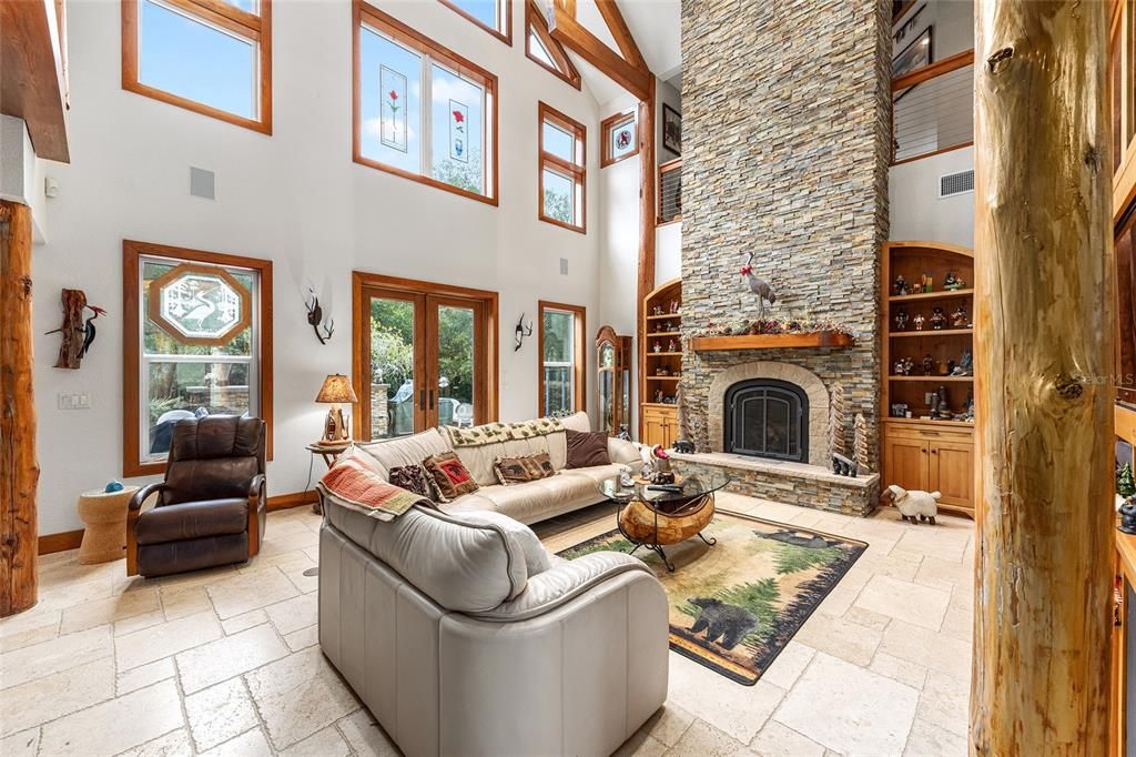 For Sale: $1,075,000 (3 beds, 4 baths, 4911 Square Feet)