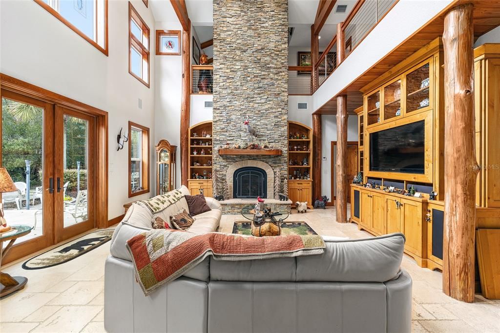 For Sale: $1,075,000 (3 beds, 4 baths, 4911 Square Feet)