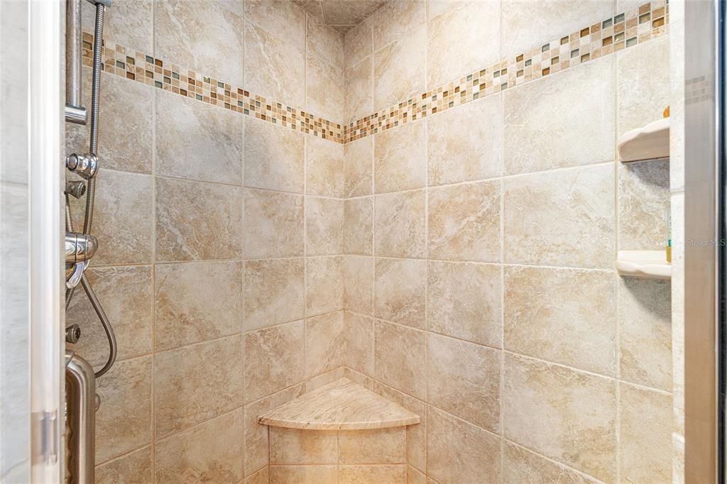 For Sale: $1,075,000 (3 beds, 4 baths, 4911 Square Feet)