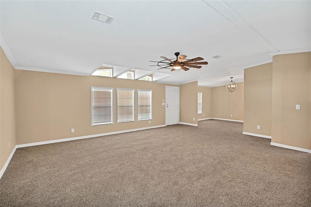 For Sale: $304,900 (3 beds, 2 baths, 2200 Square Feet)