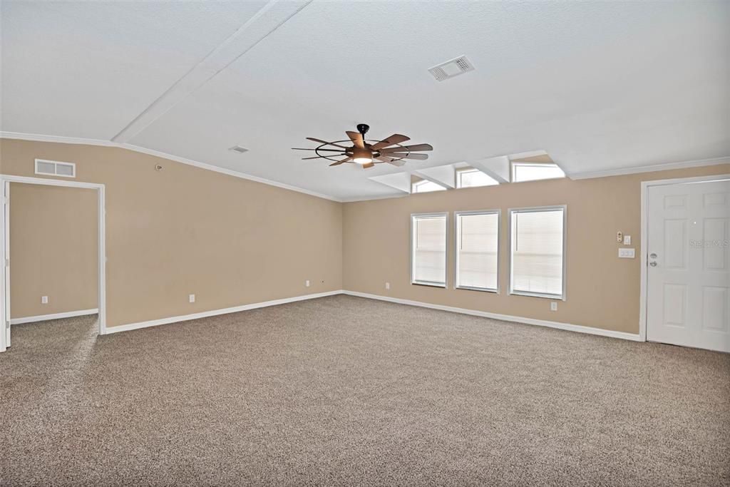 For Sale: $304,900 (3 beds, 2 baths, 2200 Square Feet)