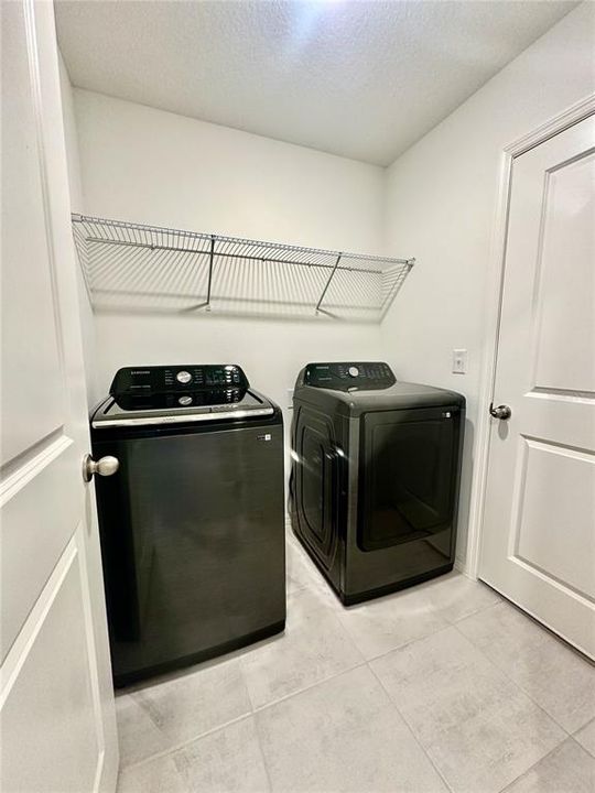 For Rent: $1,700 (3 beds, 2 baths, 1511 Square Feet)