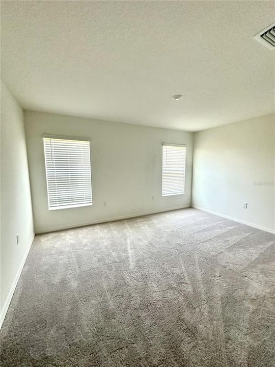 For Rent: $1,700 (3 beds, 2 baths, 1511 Square Feet)