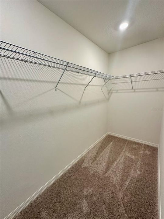 For Rent: $1,700 (3 beds, 2 baths, 1511 Square Feet)