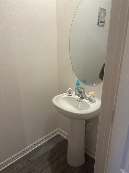 待售: $245,000 (2 贝兹, 2 浴室, 1574 平方英尺)