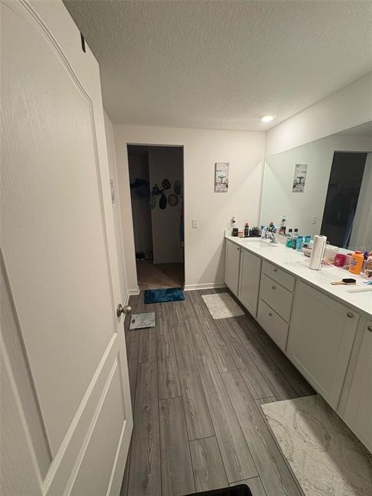 待售: $245,000 (2 贝兹, 2 浴室, 1574 平方英尺)