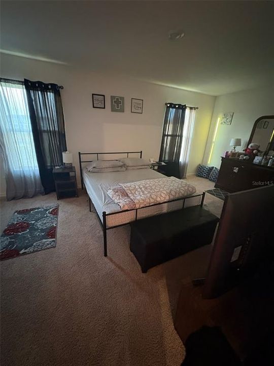 待售: $245,000 (2 贝兹, 2 浴室, 1574 平方英尺)