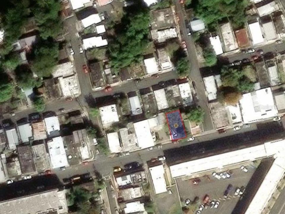 На продажу: $90,000 (0.04 acres)