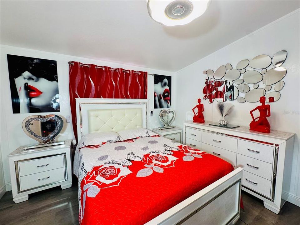 На продажу: $310,000 (3 спален, 2 ванн, 1188 Квадратных фут)