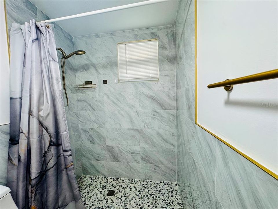 На продажу: $310,000 (3 спален, 2 ванн, 1188 Квадратных фут)