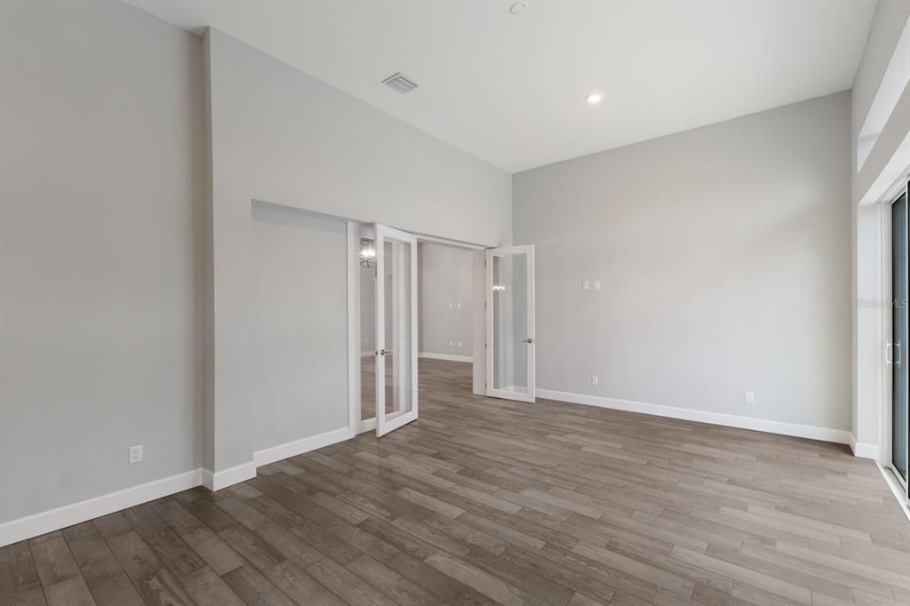 Active With Contract: $835,000 (4 beds, 3 baths, 2798 Square Feet)