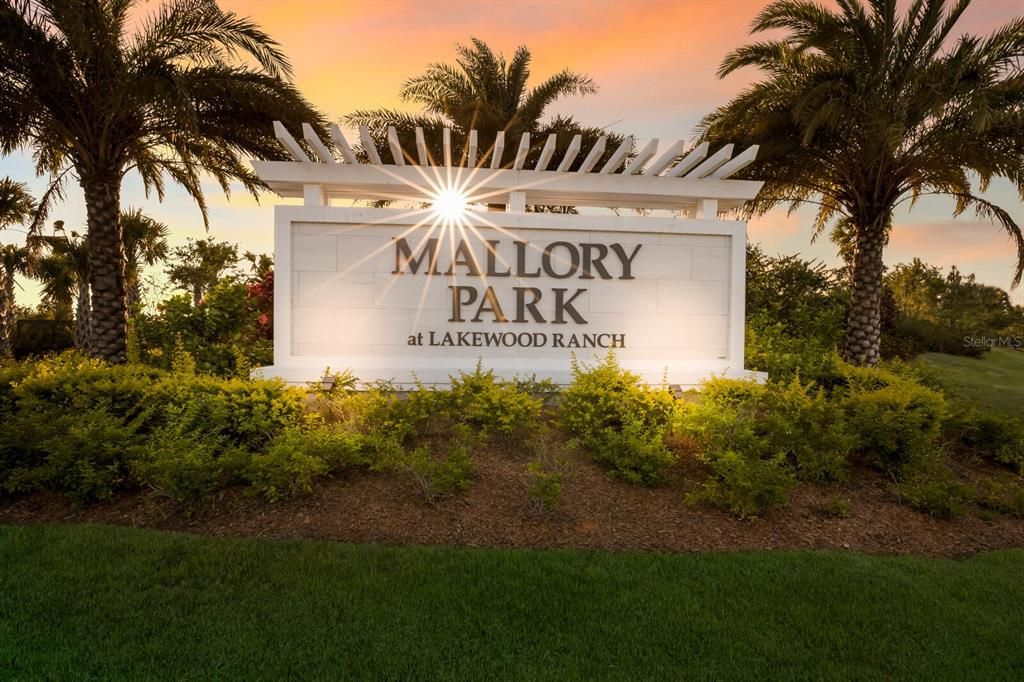 Active With Contract: $835,000 (4 beds, 3 baths, 2798 Square Feet)