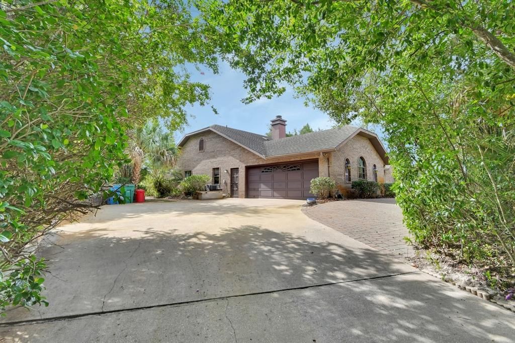 For Sale: $520,000 (4 beds, 2 baths, 2800 Square Feet)