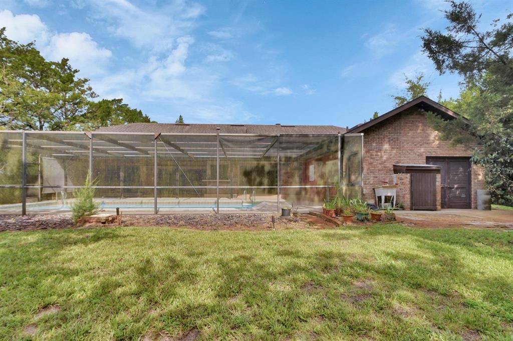 For Sale: $520,000 (4 beds, 2 baths, 2800 Square Feet)