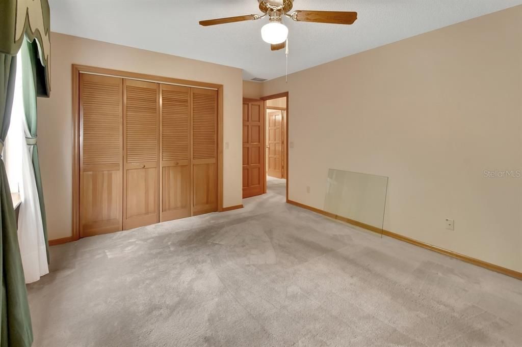 For Sale: $520,000 (4 beds, 2 baths, 2800 Square Feet)